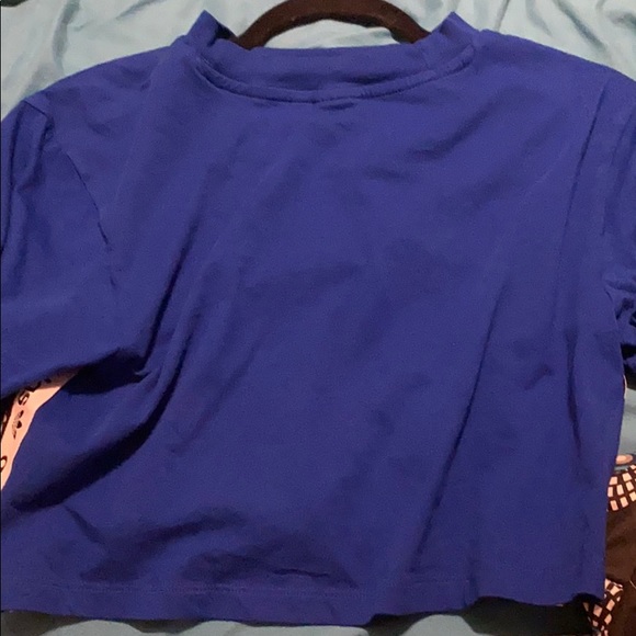 Adidas crop top! - Picture 4 of 5